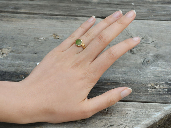 greenstone ring gold on model