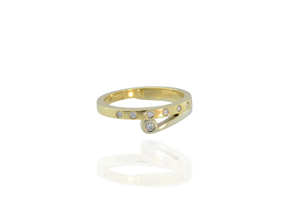 Pert ring yellow gold