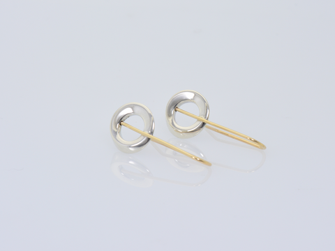 Circle-earrings-silver-9ct