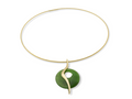 Jade circle pendant in gold